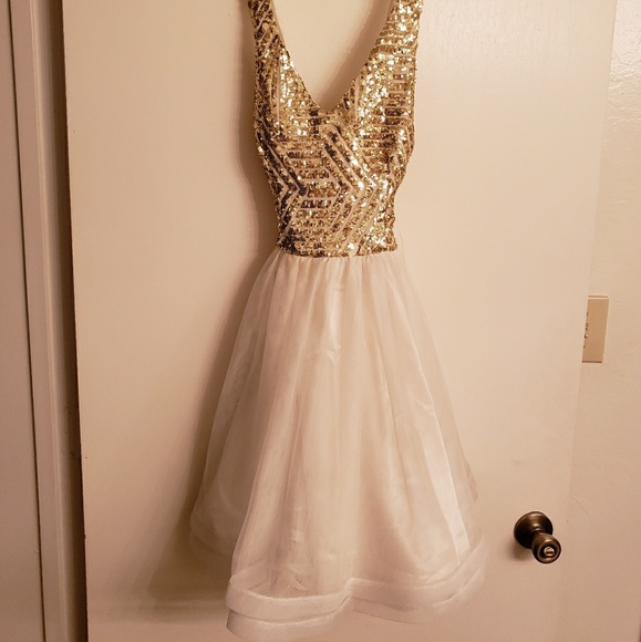 Macy's Dresses & Skirts - TLC White and Gold Glitter Dress